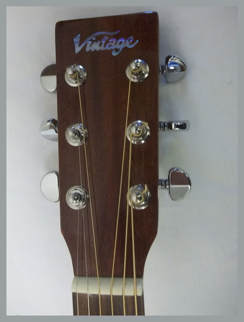 Left Hand : Vintage VLH800N acoustic guitar