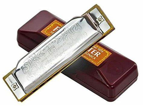 Suzuki Folkmaster harmonica