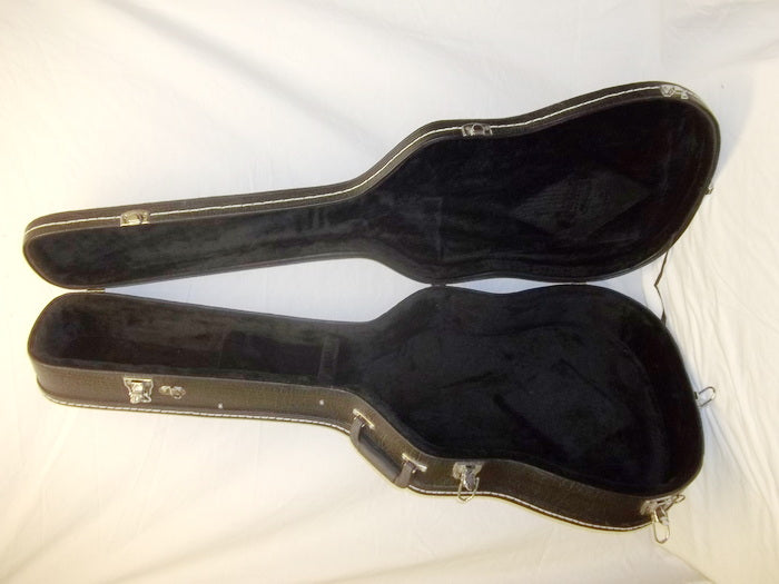 (USED) : case; BCK :hardshell : acoustic