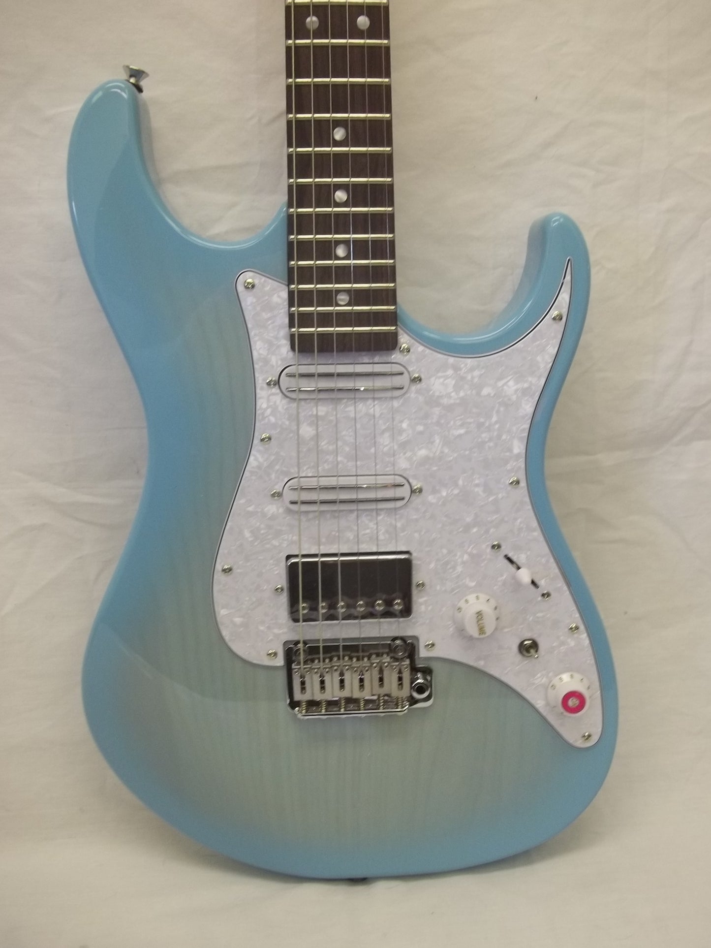 Tagima Oasis ST Custom electric guitar : ocean blue
