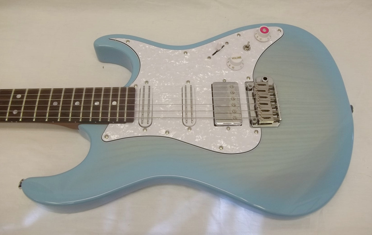 Tagima Oasis ST Custom electric guitar : ocean blue