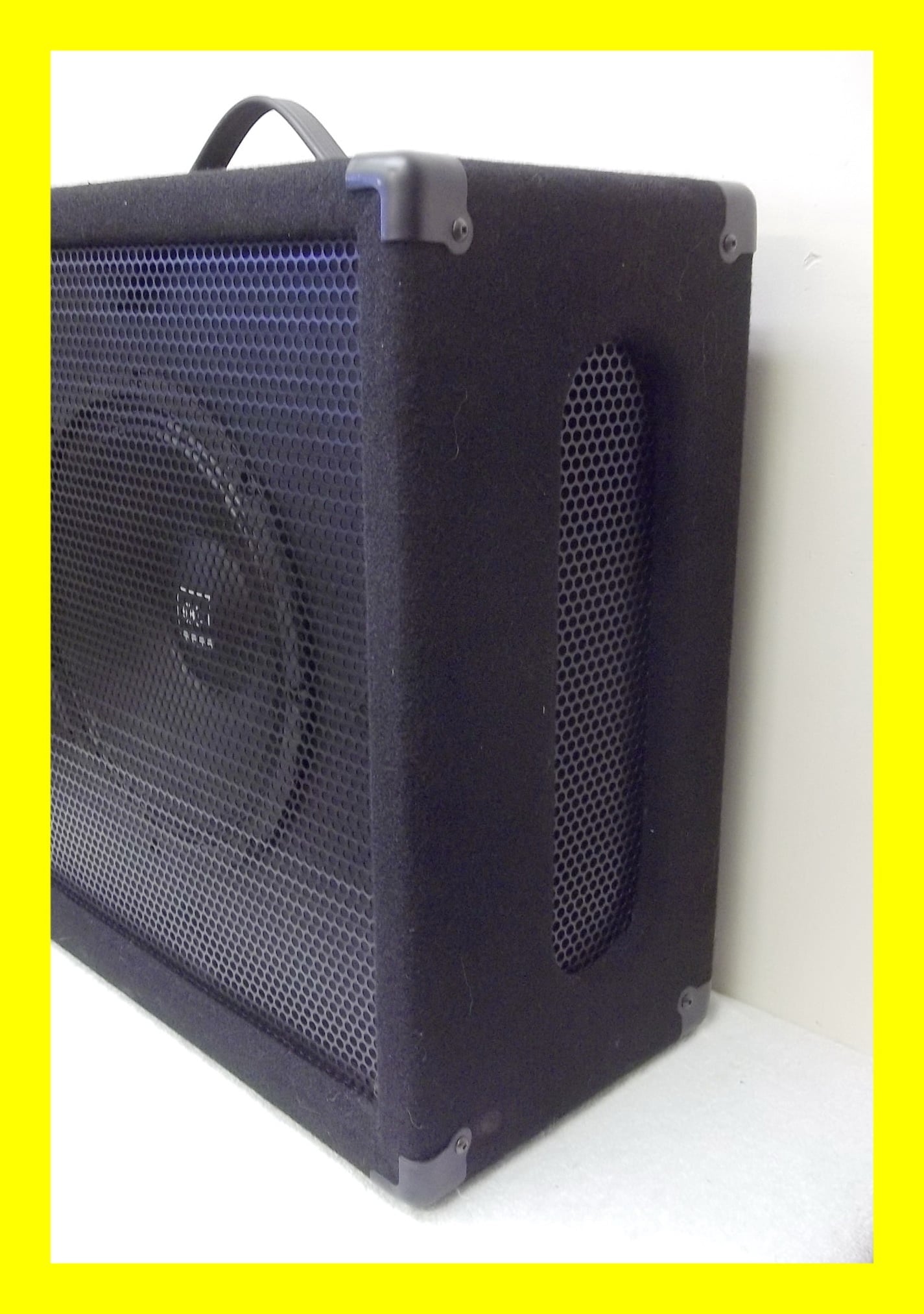 Sherlock Audio : Radias guitar speaker cabinet