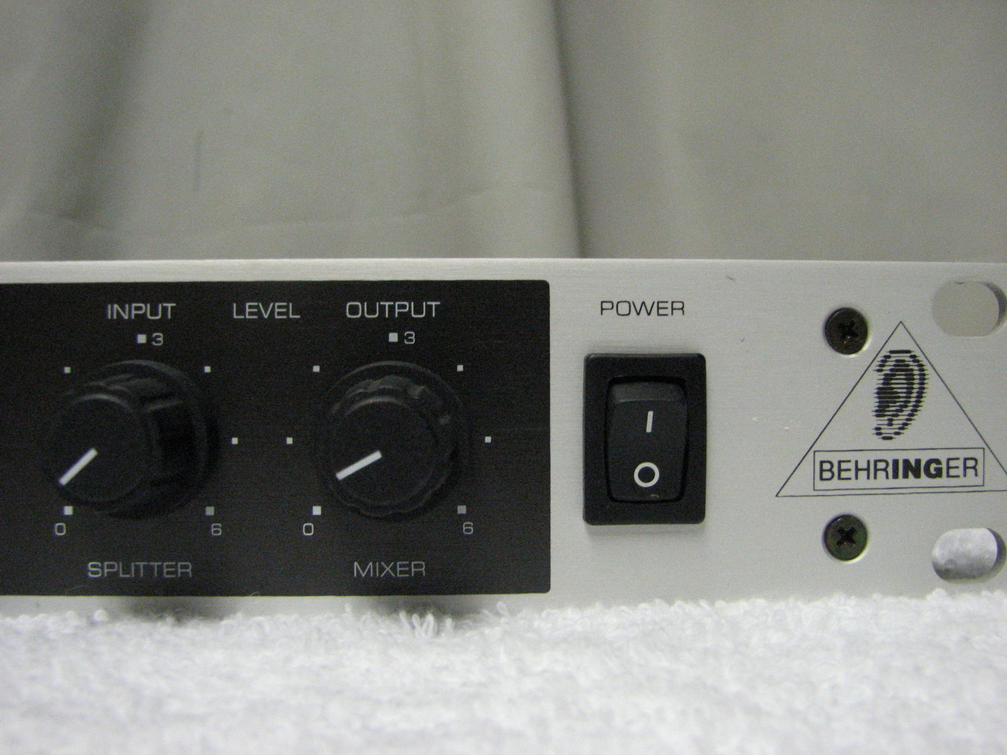 (USED) Behringer MX602 Splitter-Mixer rack