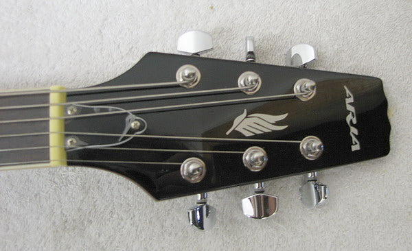 Aria PE Studio Custom SingleCut guitar : cherry burst
