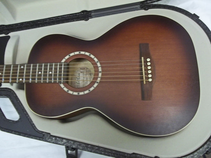 Case : Tric : for parlour size guitar