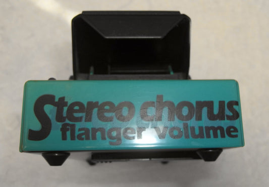 From The Vault : George Dennis Chorus/Flanger/Volume pedal