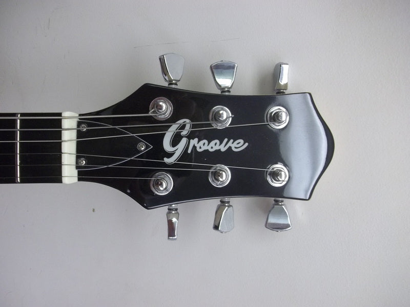 Groove L'il Paul junior electric guitar : metallic red