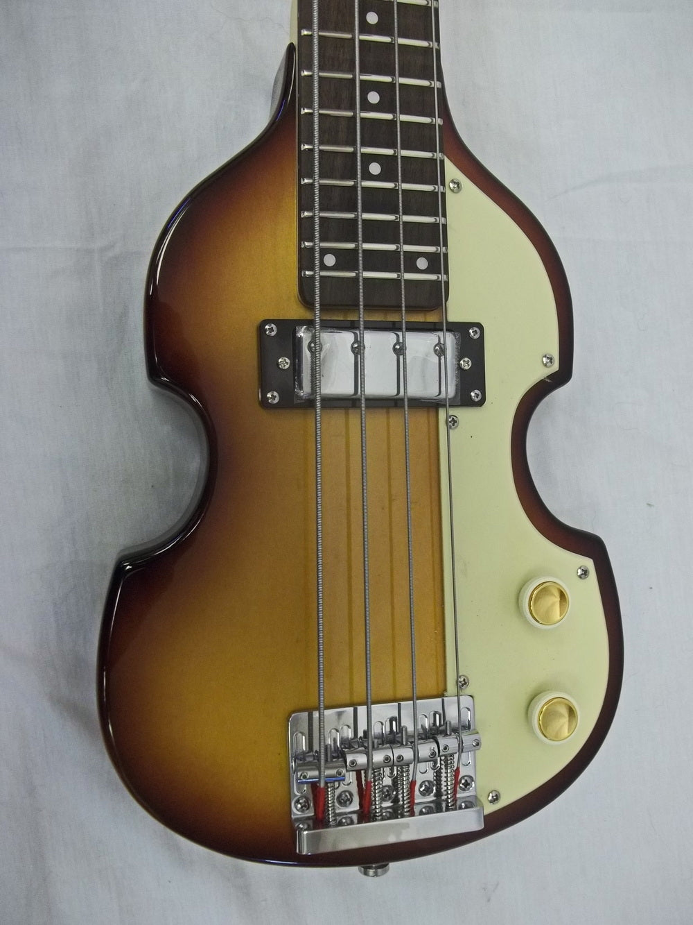 Hofner Shorty Violin Bass sunburst