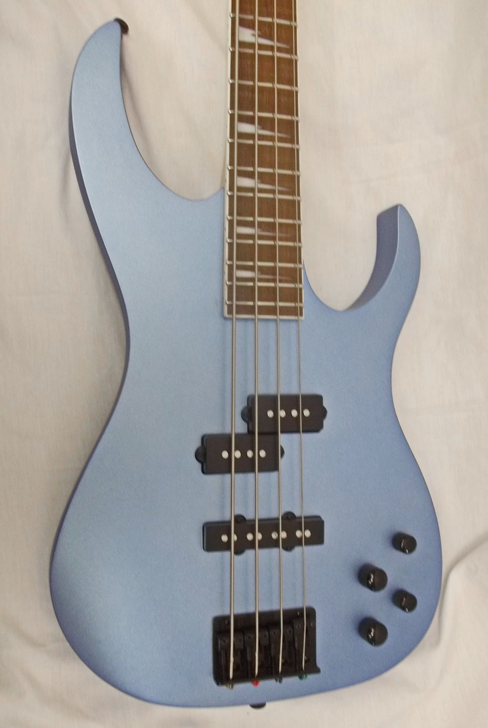 Ibanez RGB300 bass soda blue