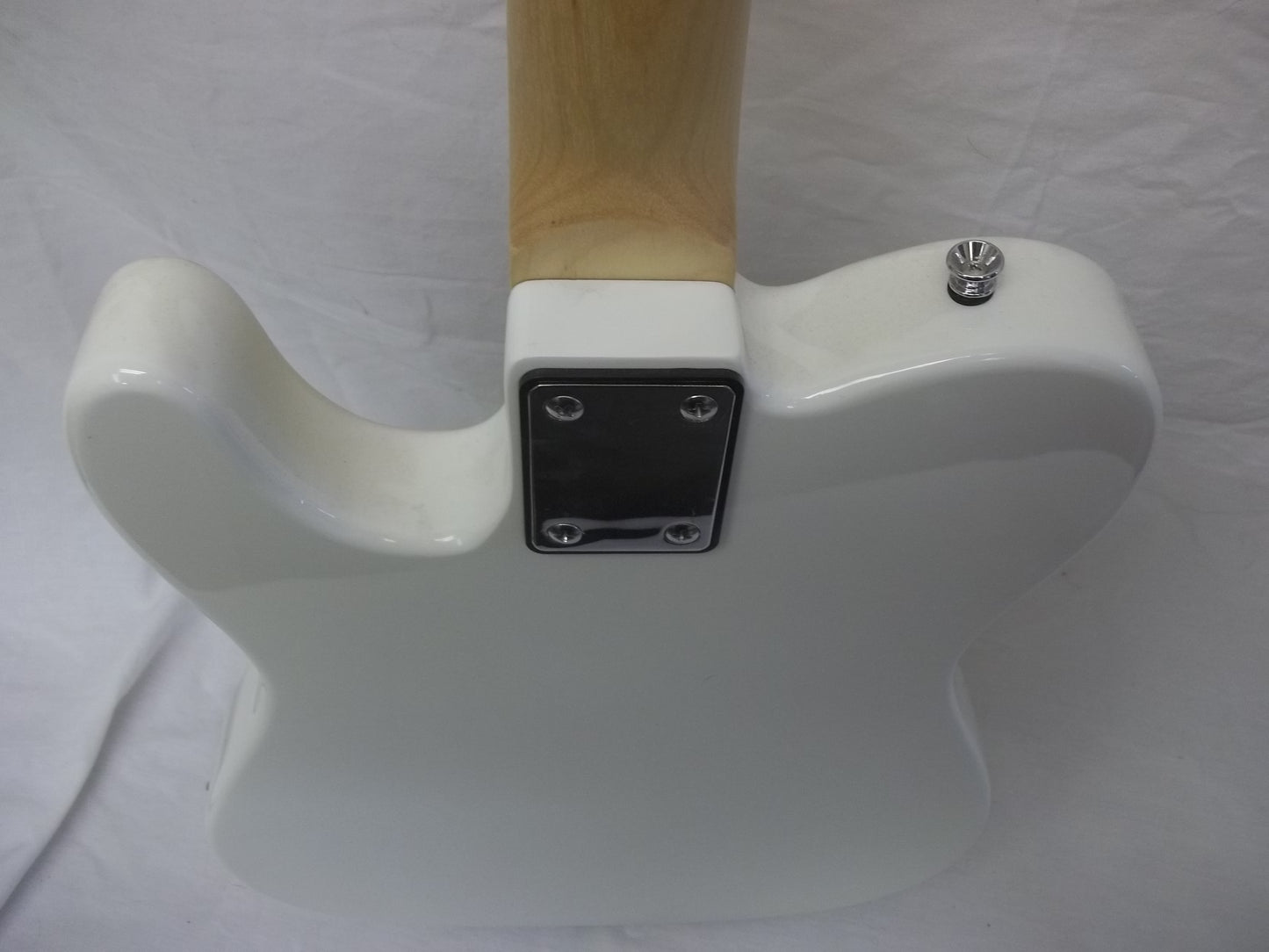 Rainbow TC electric guitar vintage white