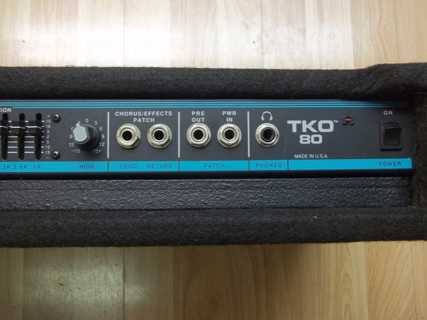 (USED) Peavey TKO 80watt bass head